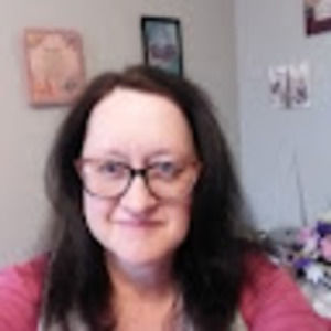 Meet your Posher, Carolyn